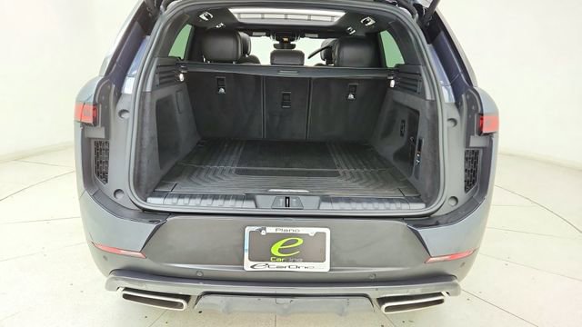 Used 2025 Land Rover Range Rover Sport SE image 14