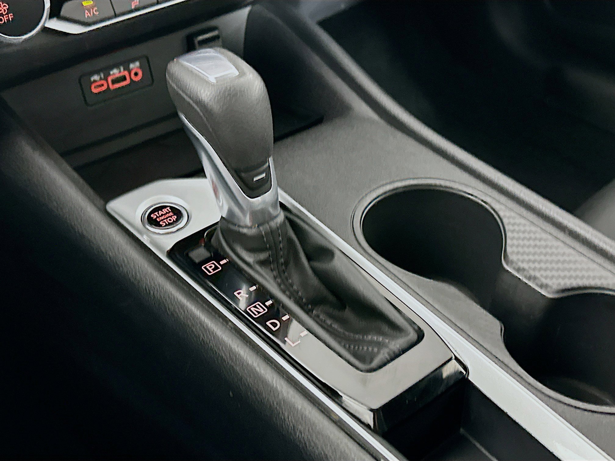 Used 2025 Nissan Altima 2.5 SV image 24