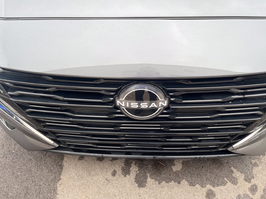 Used 2025 Nissan Altima 2.5 SV FWD image 33