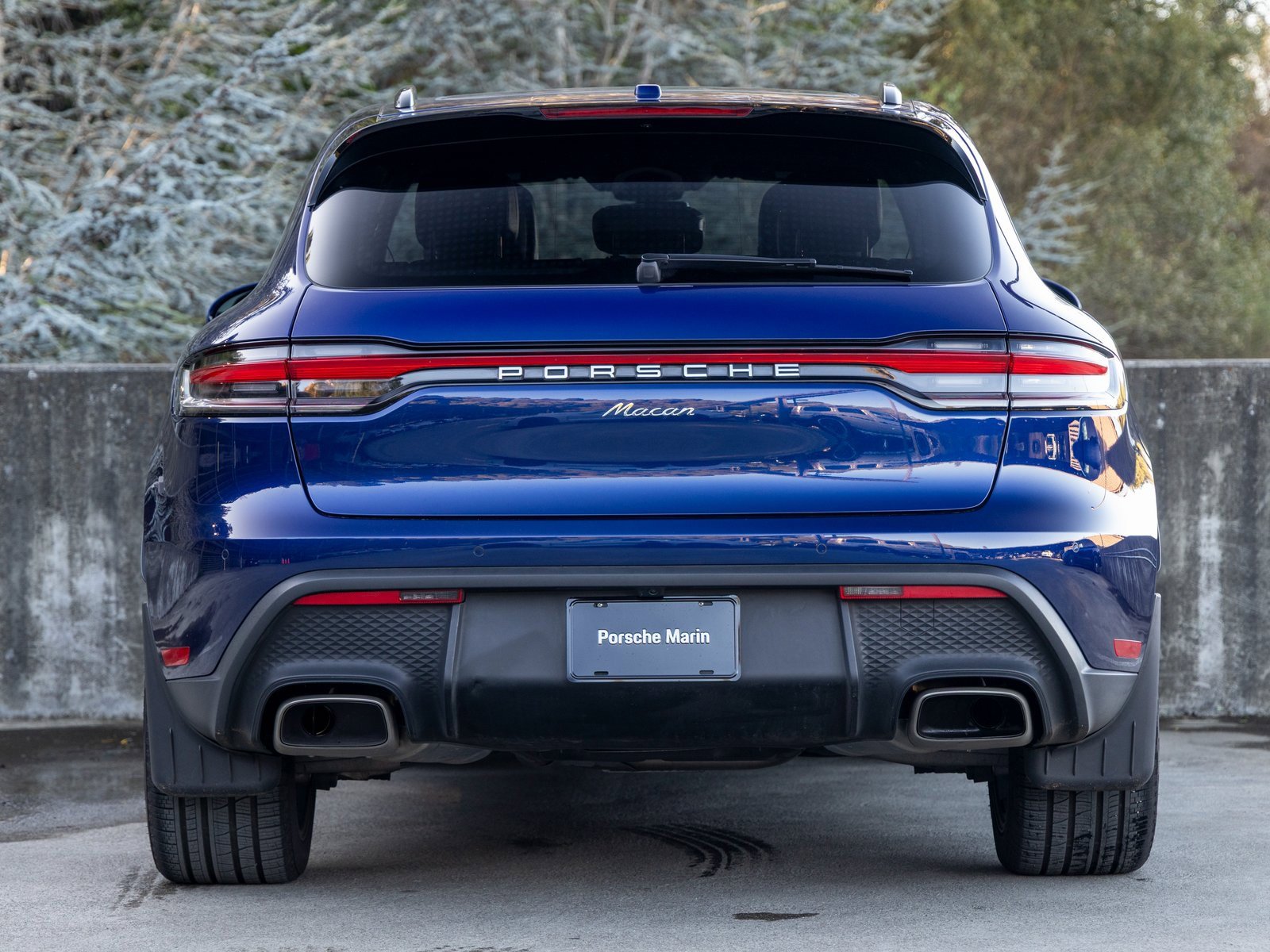 Certified 2024 Porsche Macan image 10