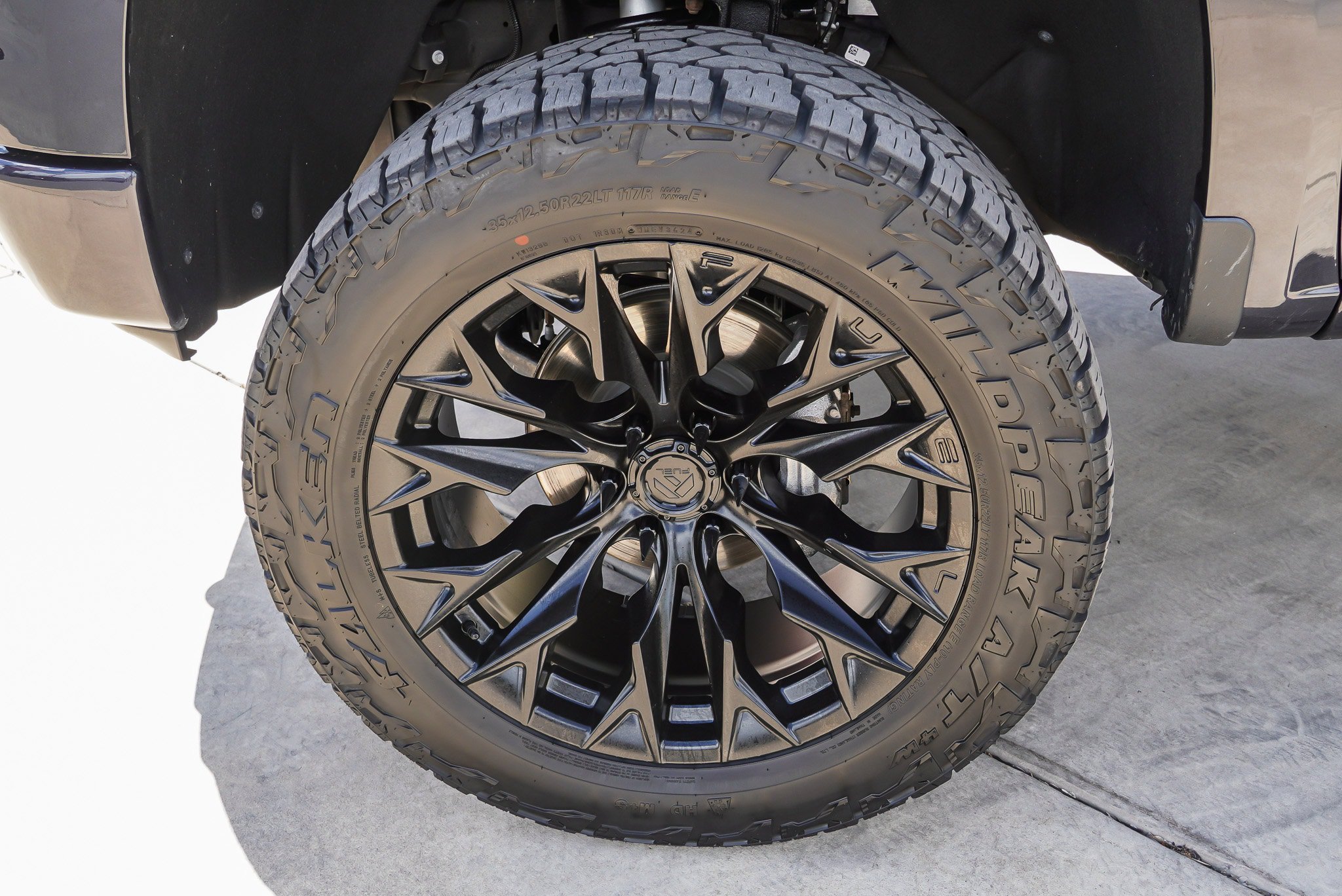 Used 2024 Chevrolet Silverado 1500 RST AWD/4WD image 12