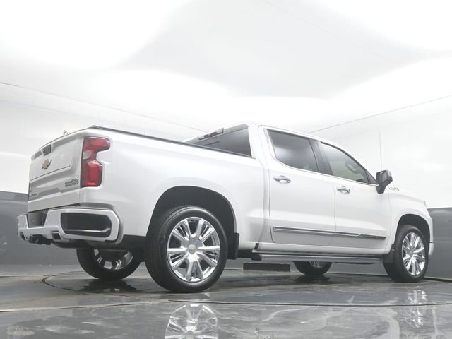 Used 2022 Chevrolet Silverado 1500 High Country w/ High Country Premium Package image 32
