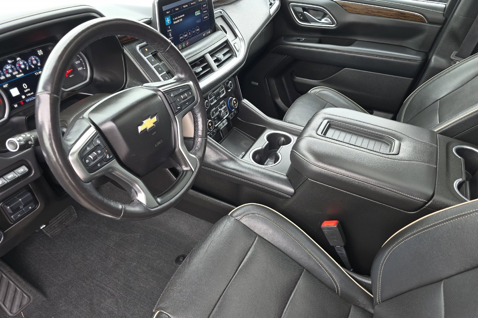 Used 2021 Chevrolet Suburban Premier w/ Premium Package image 10