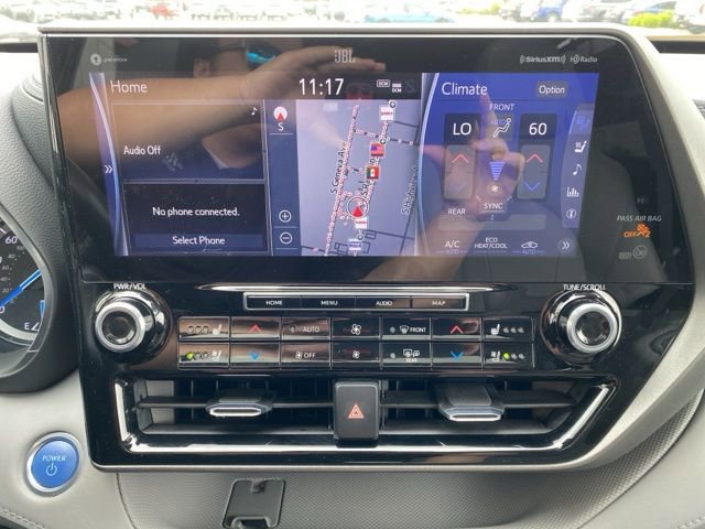 Certified 2021 Toyota Highlander Limited image 8