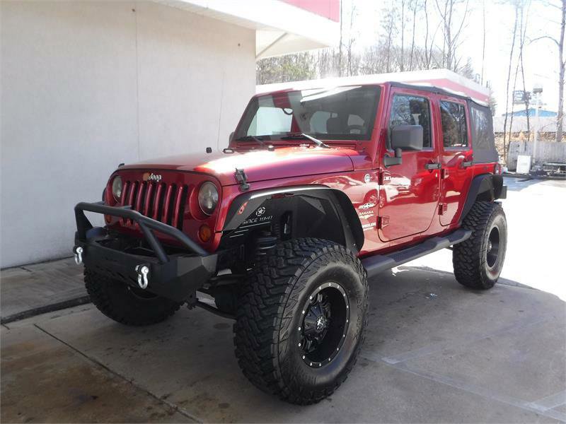 Used 2012 Jeep Wrangler Unlimited Sahara w/ Connectivity Group image 12