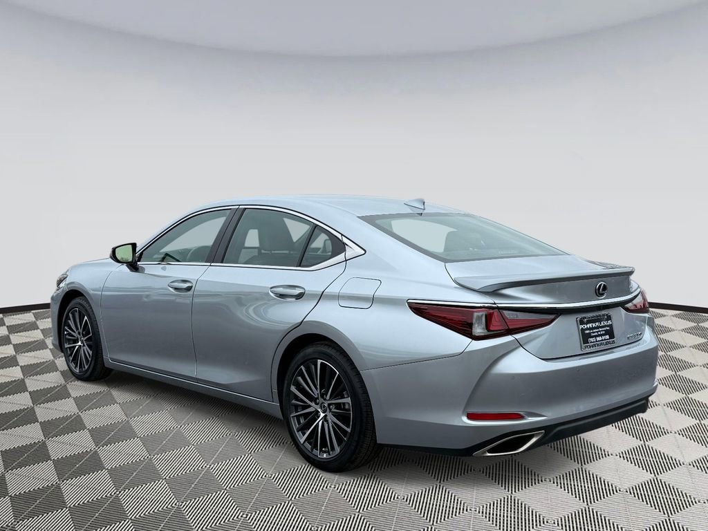 Used 2025 Lexus ES 350 w/ Premium Package FWD image 4