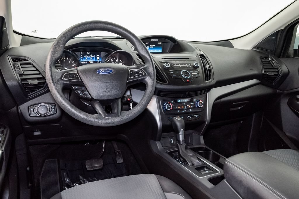 Used 2017 Ford Escape SE FWD image 7