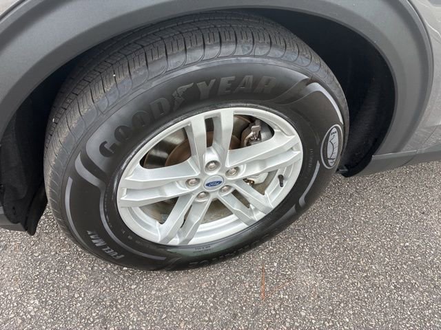 Used 2022 Ford Explorer XLT image 11