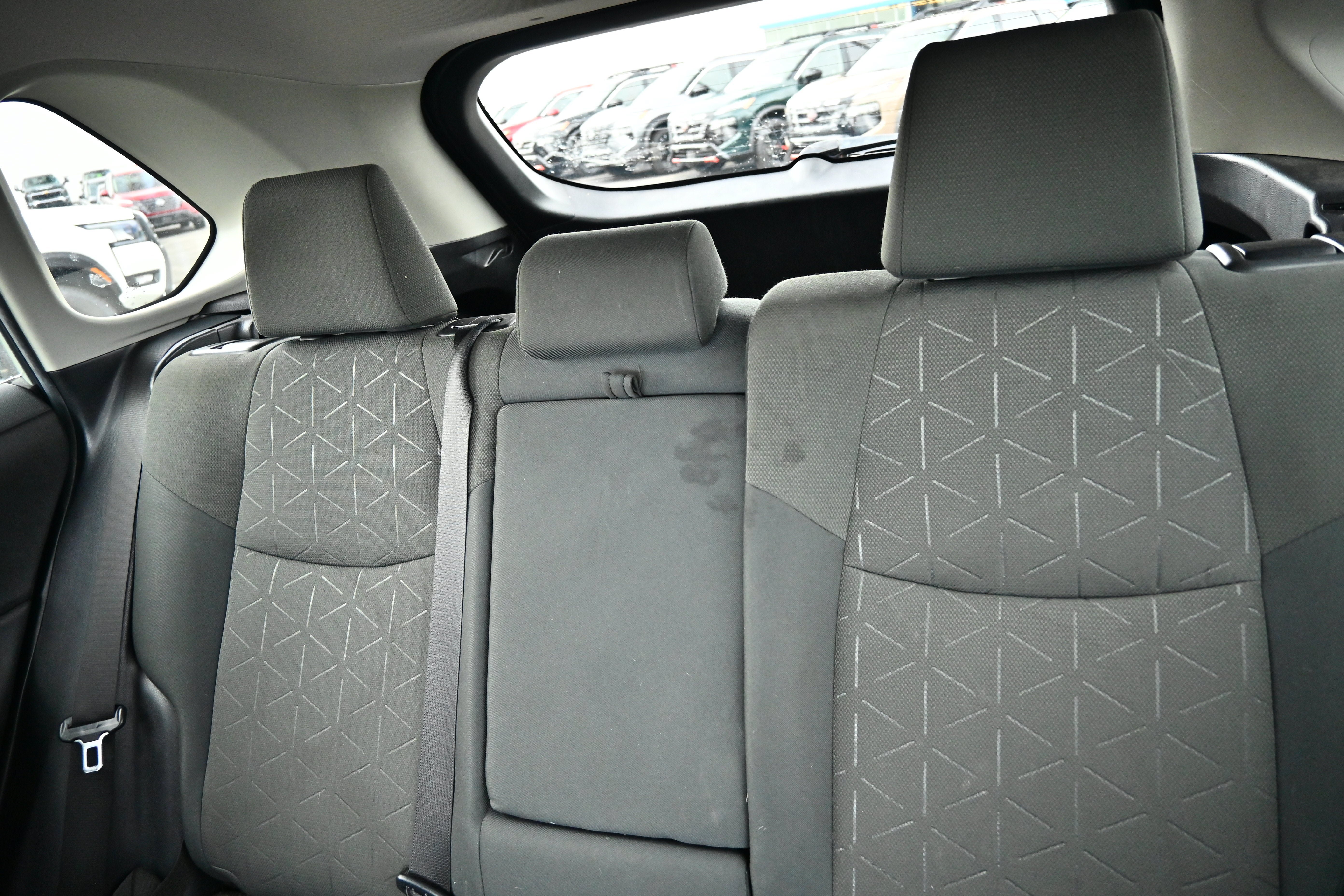 Used 2022 Toyota RAV4 XLE w/ Convenience Package AWD/4WD image 25
