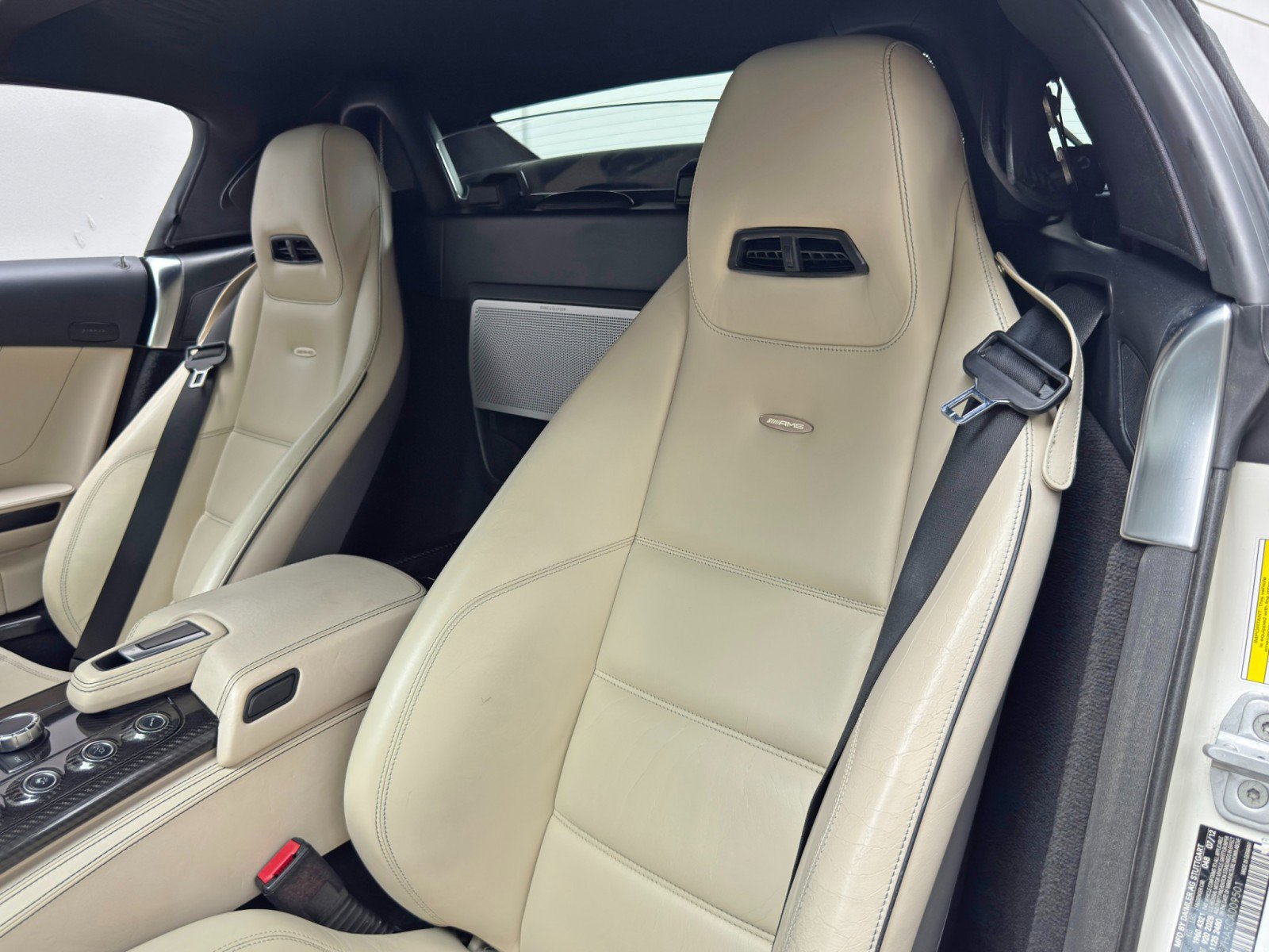 Used 2012 Mercedes-Benz SLS AMG Roadster image 38