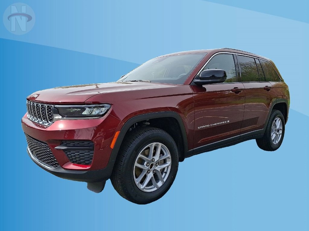 Used 2025 Jeep Grand Cherokee Laredo X w/ Luxury Tech Group I AWD/4WD image 10