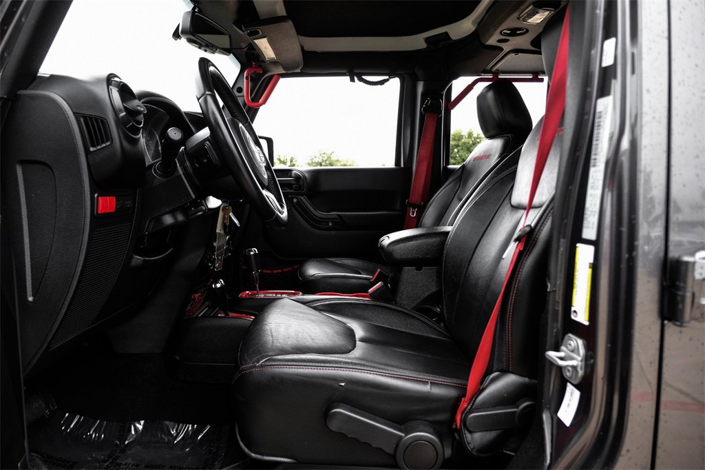 Used 2017 Jeep Wrangler Unlimited Rubicon image 33