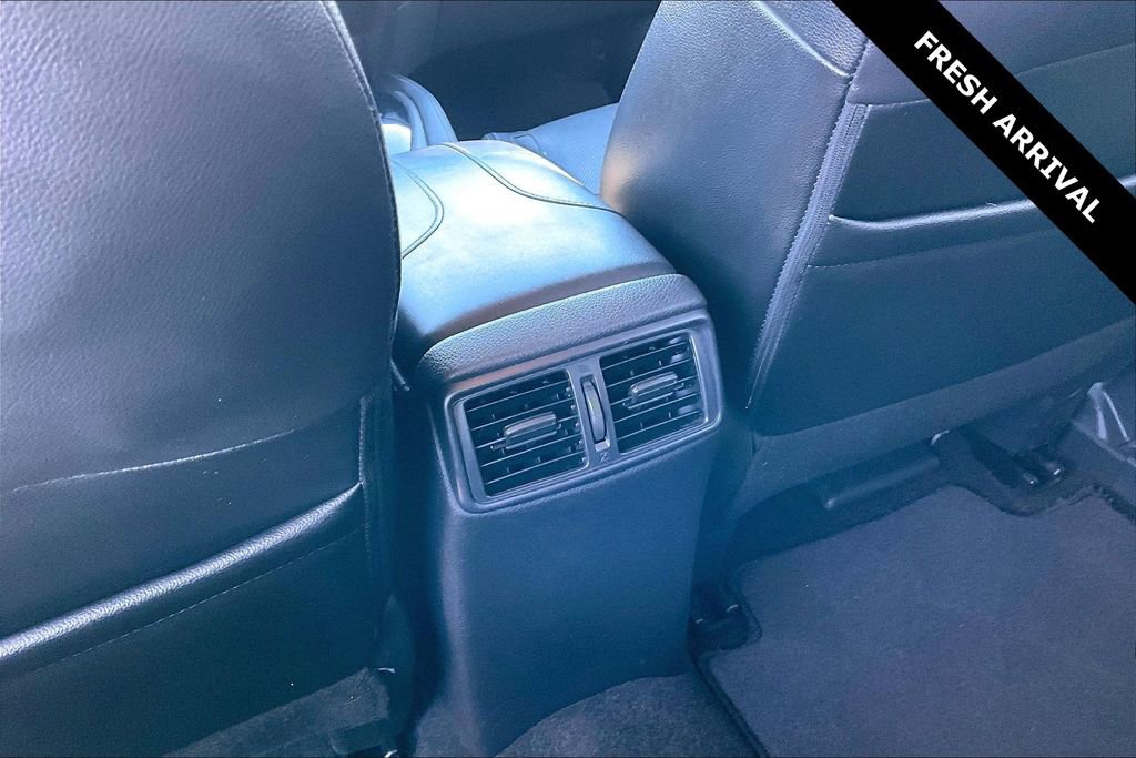 Used 2018 Nissan Rogue SL image 10