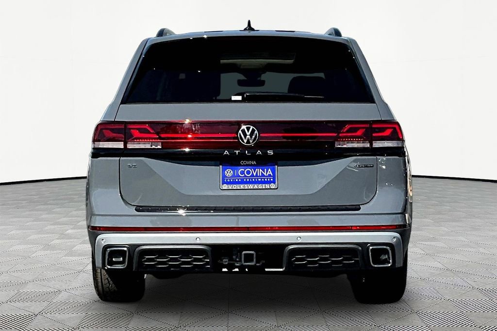 New 2026 Volkswagen Atlas Peak Edition image 5