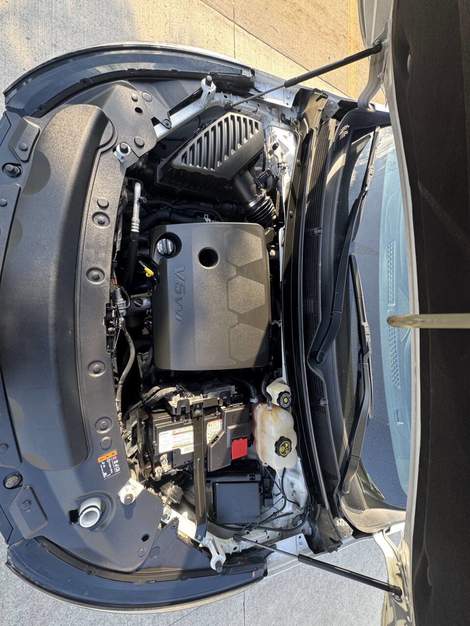 Used 2023 Buick Enclave Essence FWD image 2