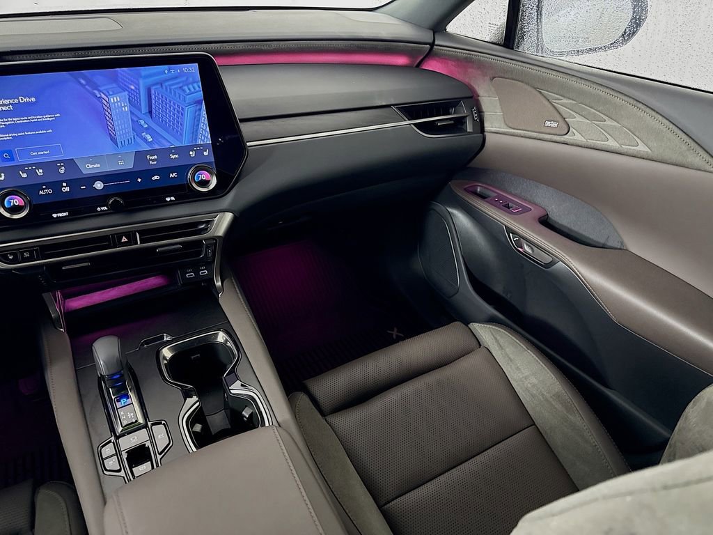 Used 2025 Lexus RX 350 w/ Convenience Package image 25
