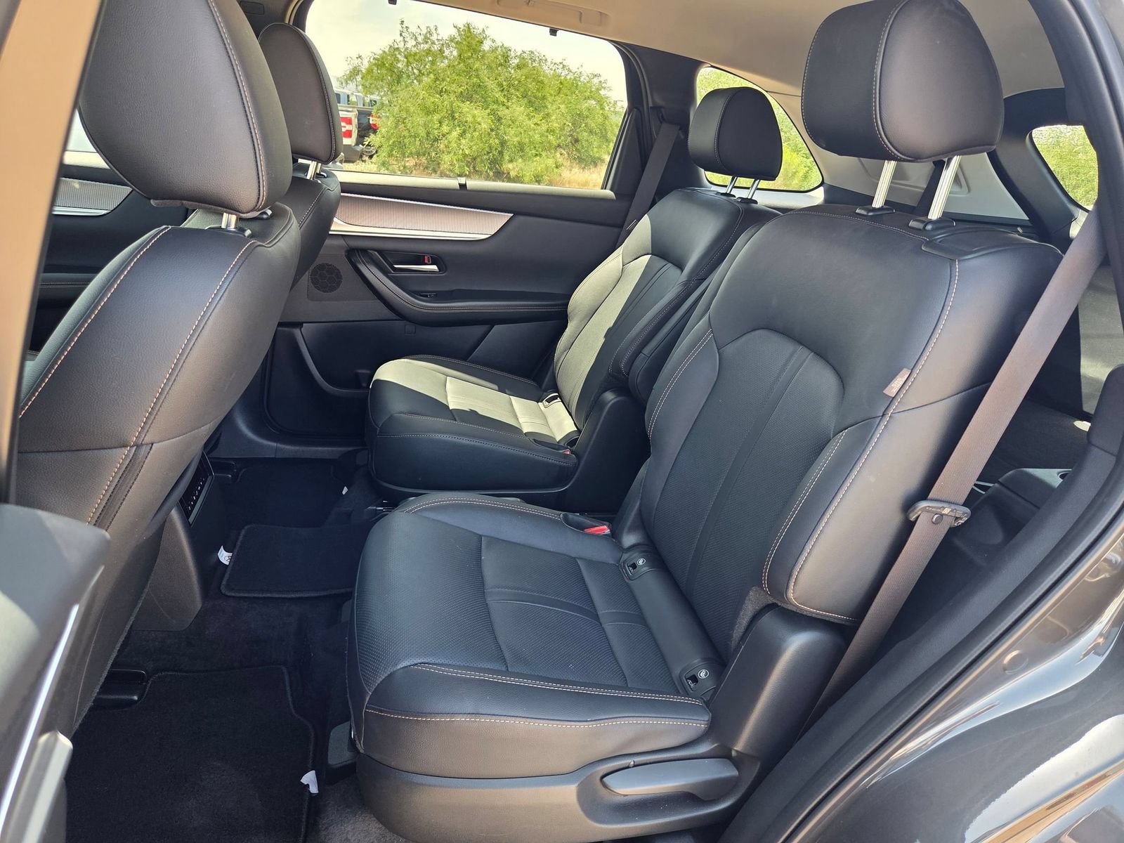 Used 2025 MAZDA CX-90 3.3 Turbo w/ Preferred Package AWD/4WD image 24