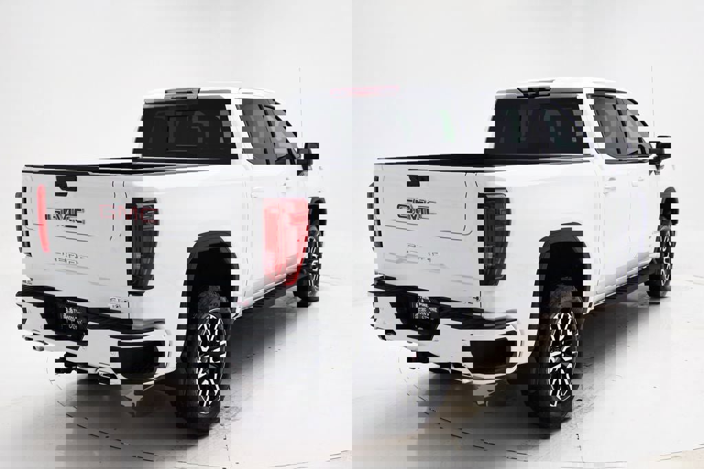 Used 2025 GMC Sierra 1500 AT4 w/ AT4 Premium Package image 10