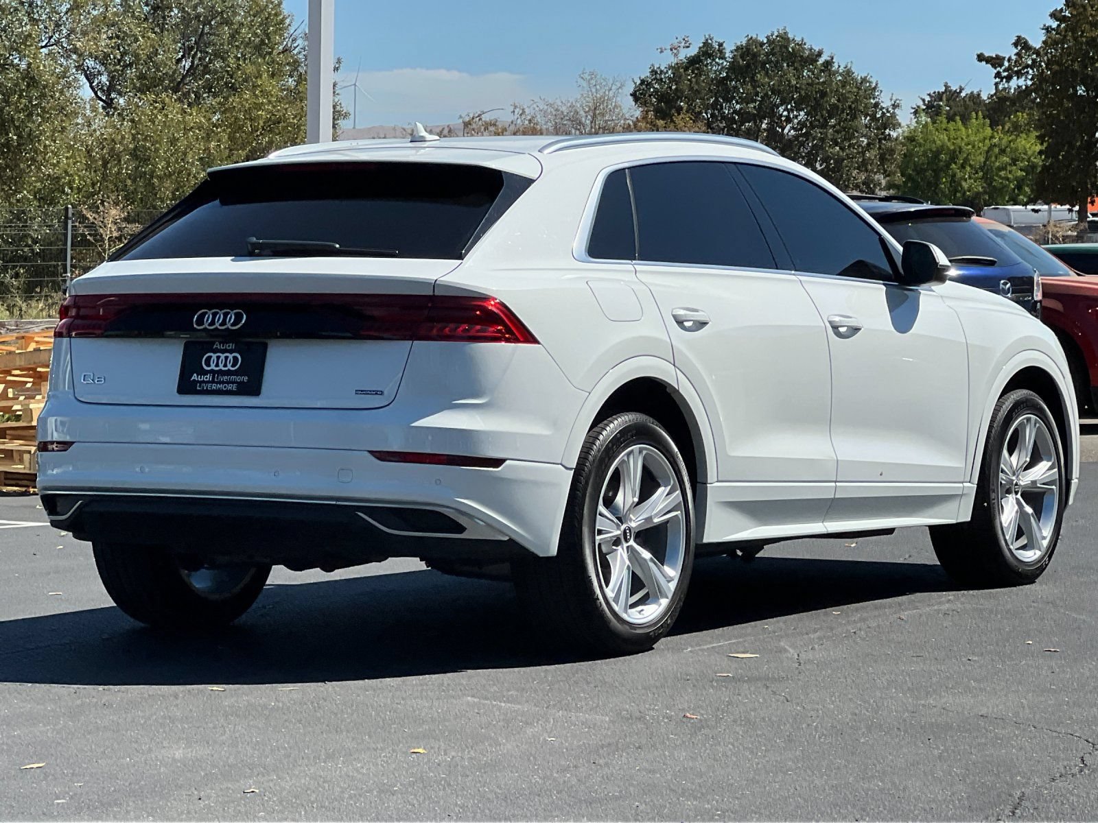 Used 2023 Audi Q8 Premium AWD/4WD image 6
