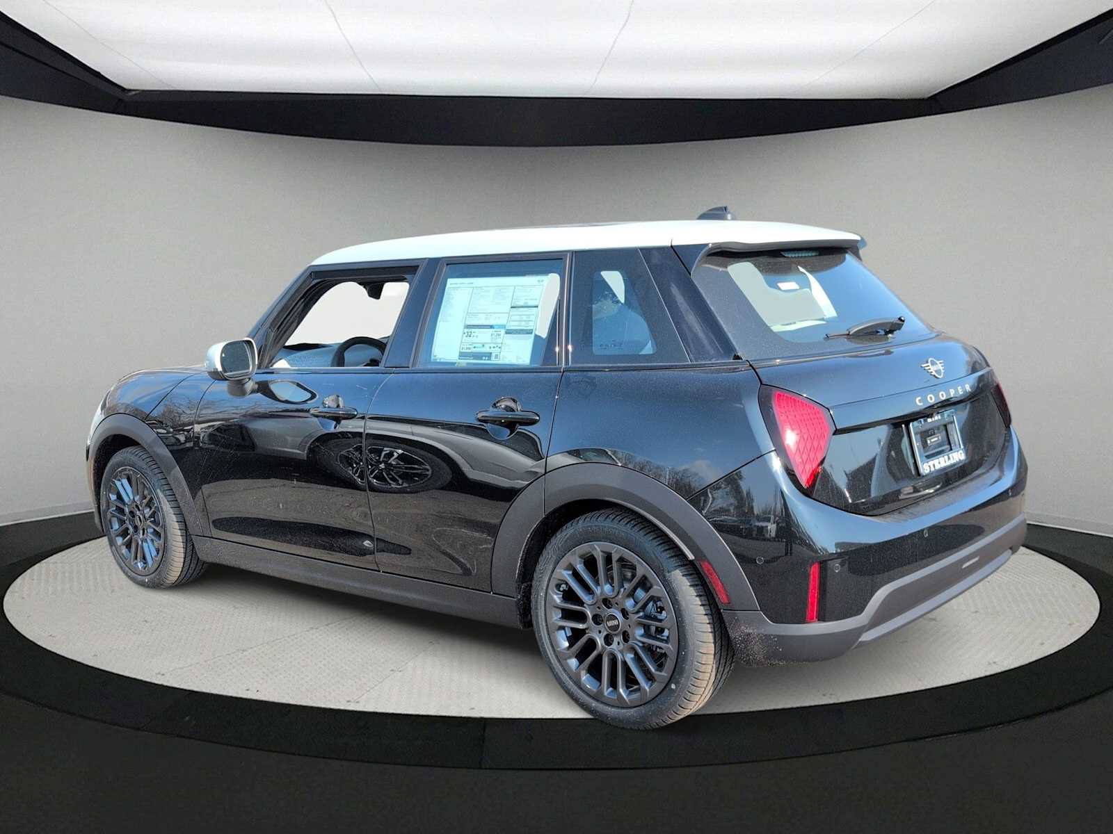 New 2026 MINI Cooper 4-Door Hardtop FWD image 6
