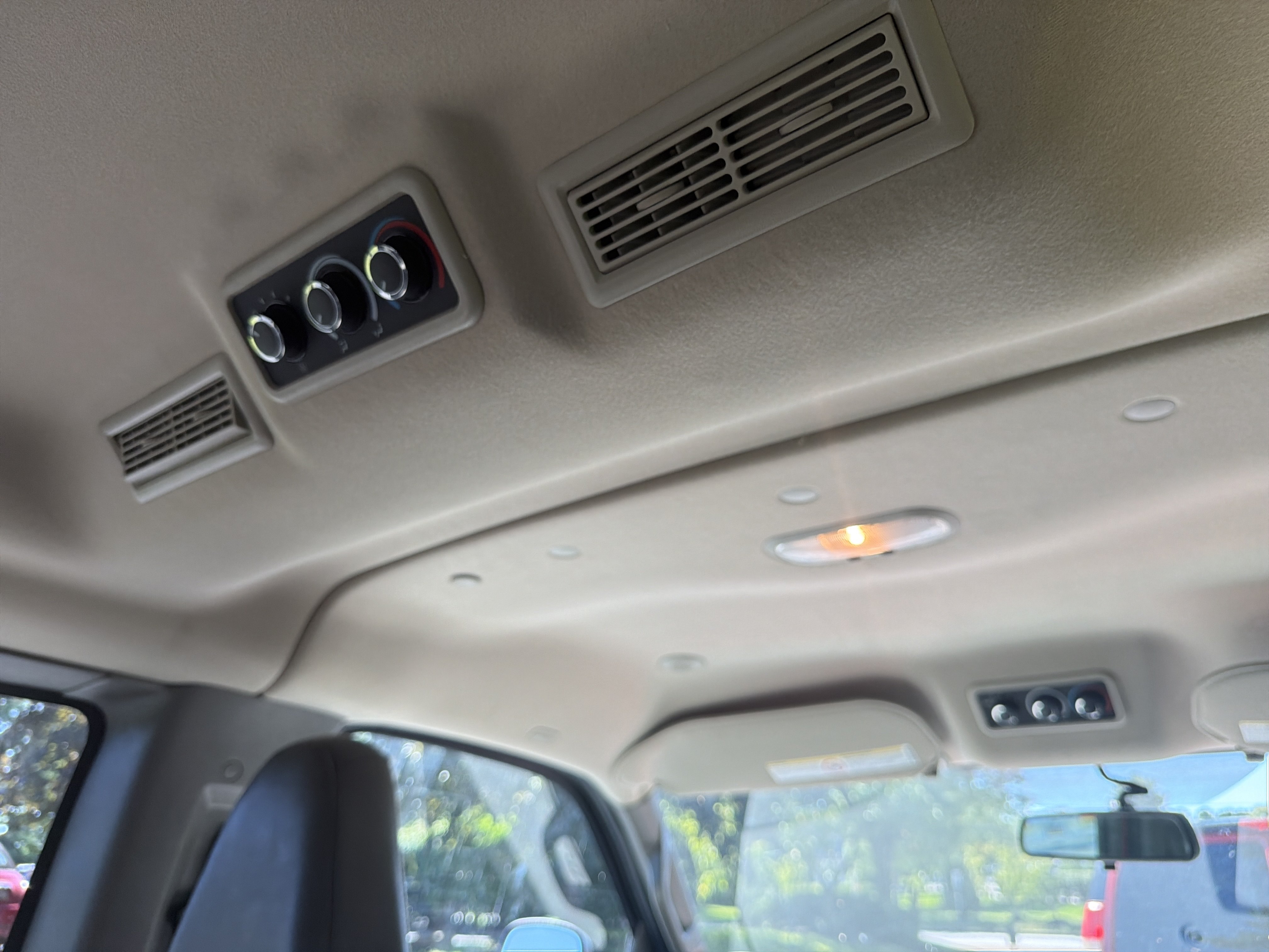 Used 2022 Chevrolet Express 3500 LS RWD image 11