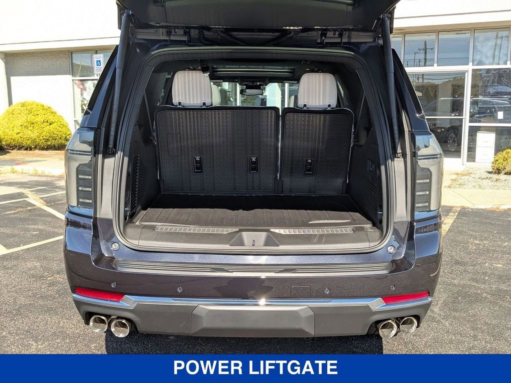 New 2026 Chevrolet Suburban Premier w/ Sun And Tow Package image 32