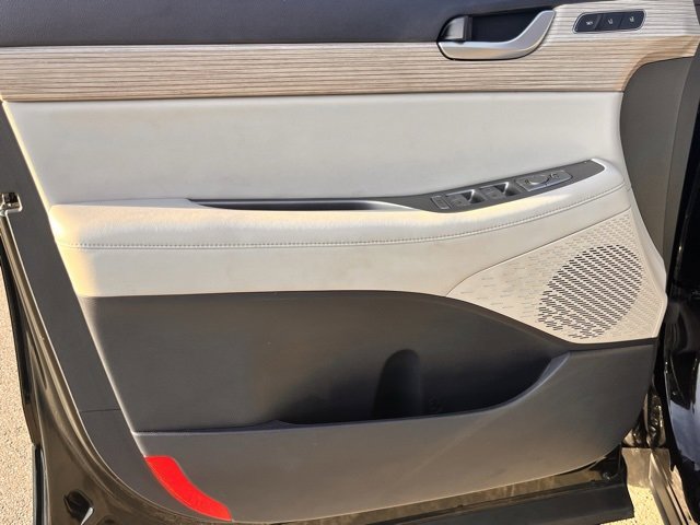 Used 2022 Hyundai Palisade SEL w/ 8P Bench Seat Package image 11