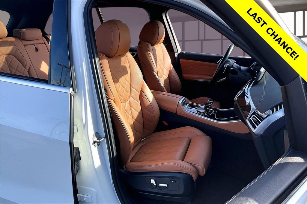 Used 2023 BMW X5 xDrive45e image 7