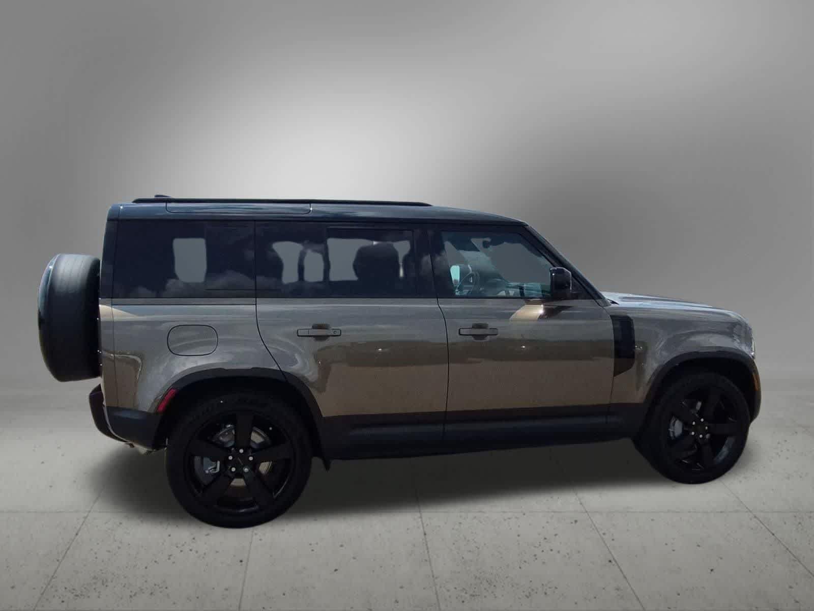 New 2026 Land Rover Defender 110 S AWD/4WD image 7