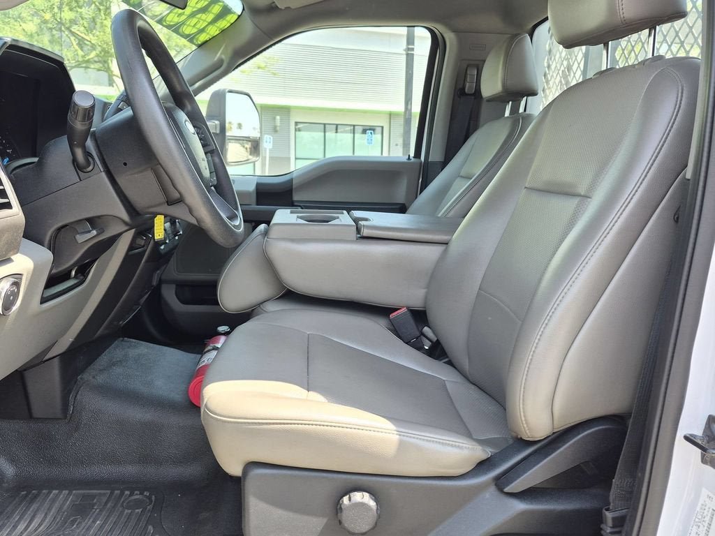 Used 2020 Ford F550 2WD Regular Cab Super Duty image 21