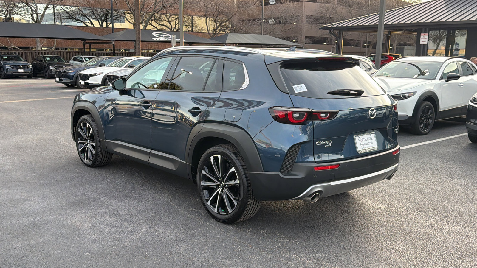 Certified 2025 MAZDA CX-50 2.5 Turbo w/ Premium Plus Pkg image 6