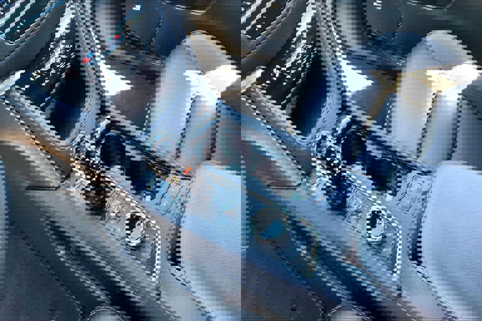 Used 2024 Cadillac XT5 Luxury image 16