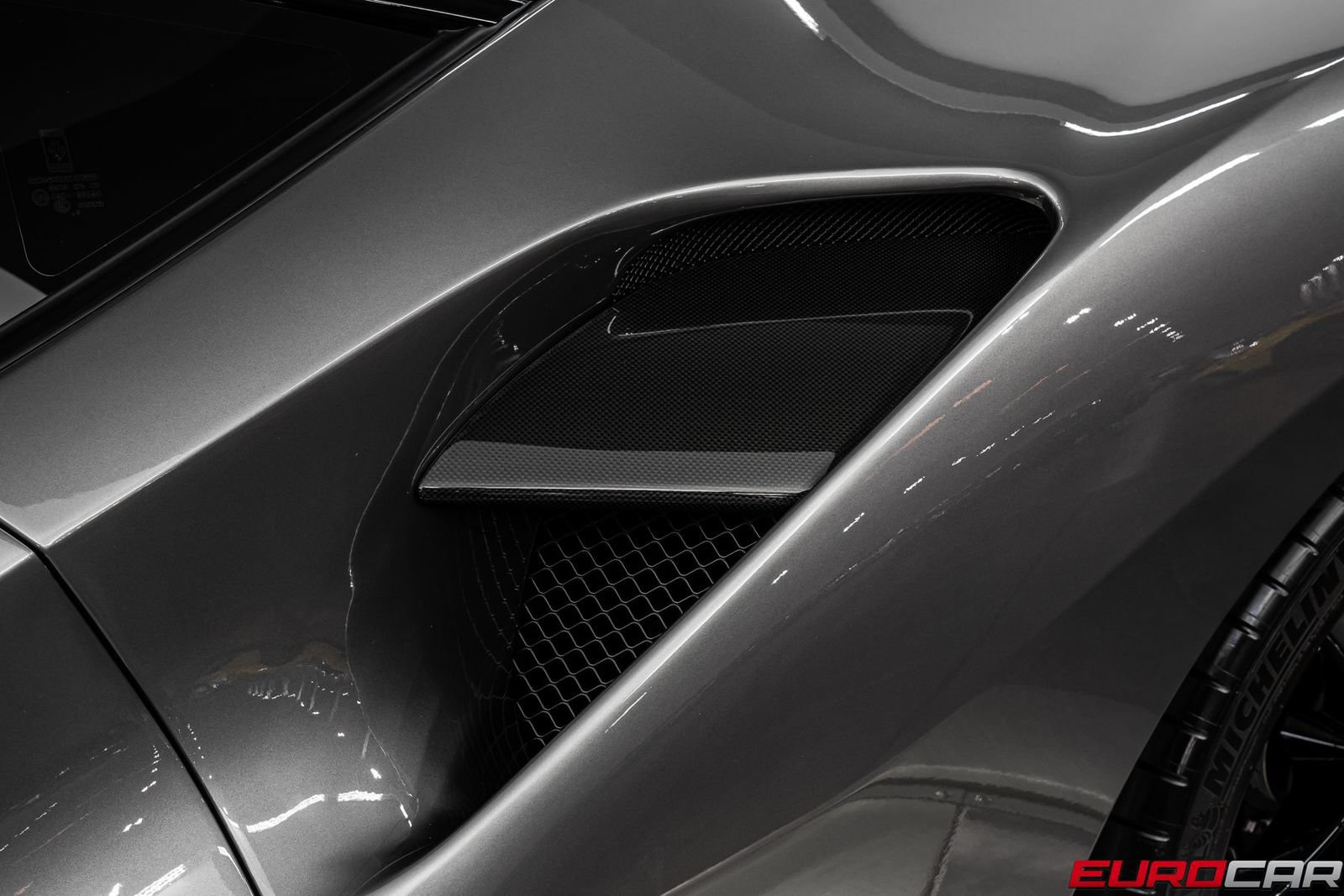 Used 2018 Ferrari 488 GTB RWD image 17