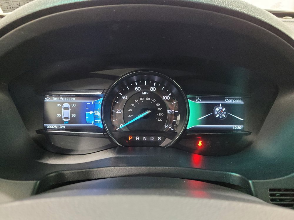 Used 2016 Ford Explorer XLT w/ Equipment Group 202A AWD/4WD image 23