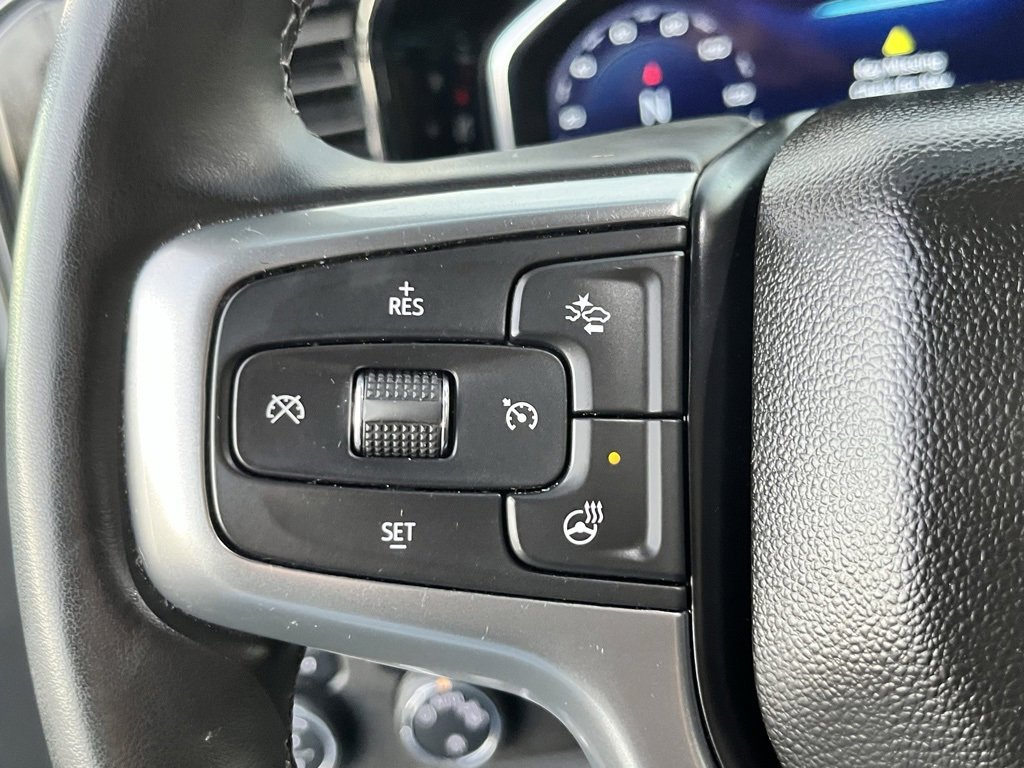 Used 2025 Chevrolet Silverado 1500 LT image 4