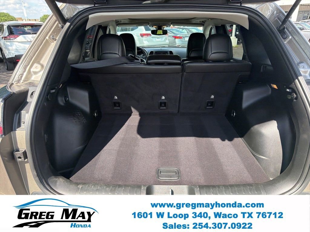 Used 2019 Jeep Cherokee Latitude Plus w/ Comfort/Convenience Group AWD/4WD image 23