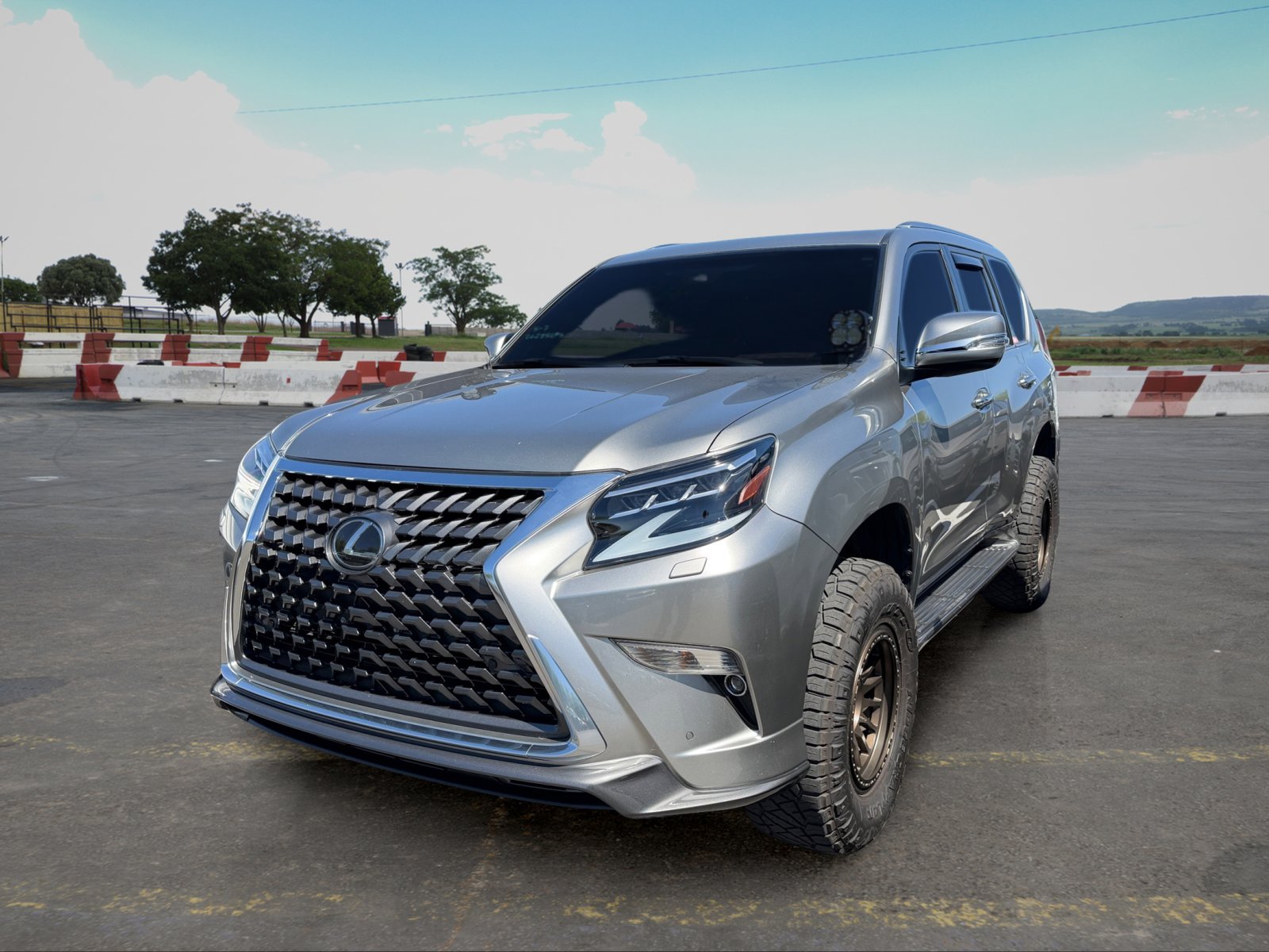 Used 2022 Lexus GX 460 Premium w/ Accessory Package AWD/4WD image 5