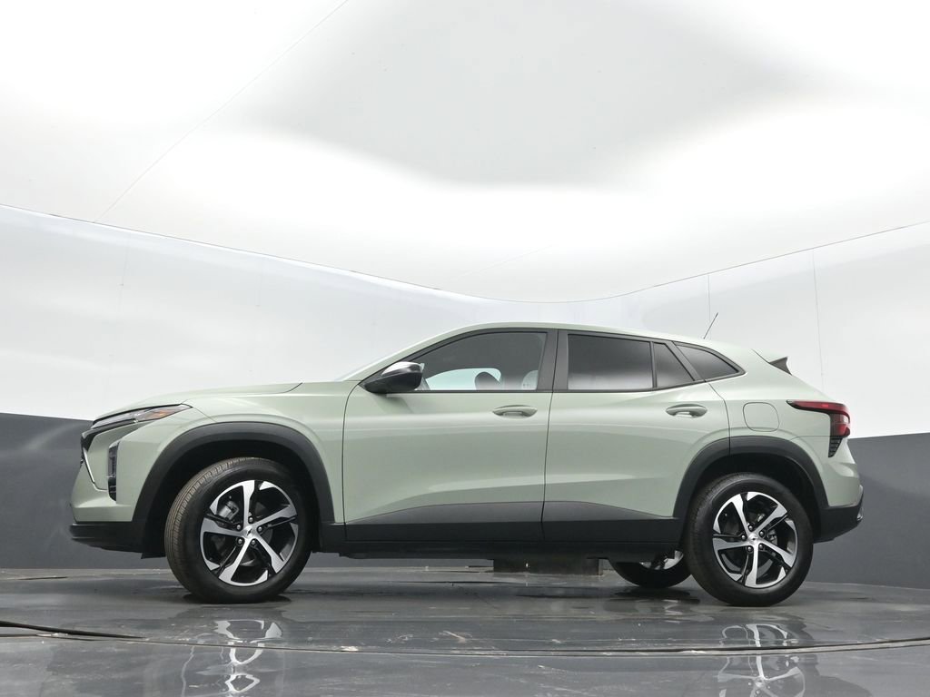 Used 2024 Chevrolet Trax RS w/ Driver Confidence Package image 28