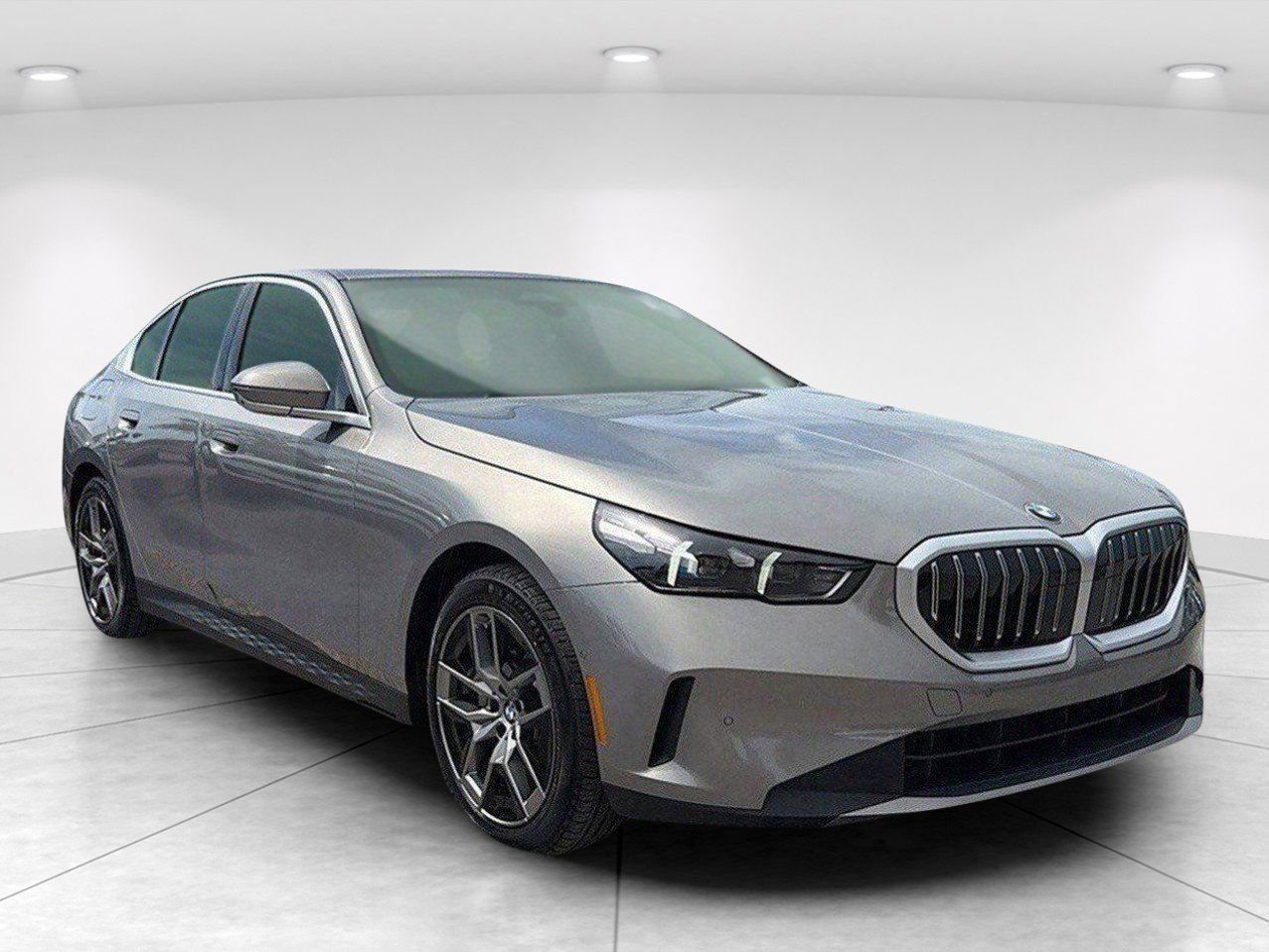 New 2026 BMW 530i w/ Convenience Package RWD video 2