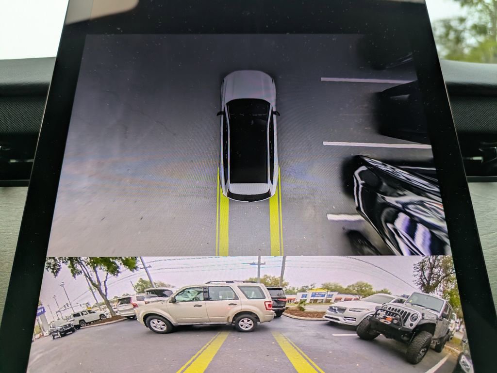 Certified 2025 Volvo EX90 Ultra w/ Protection Package Premier image 31