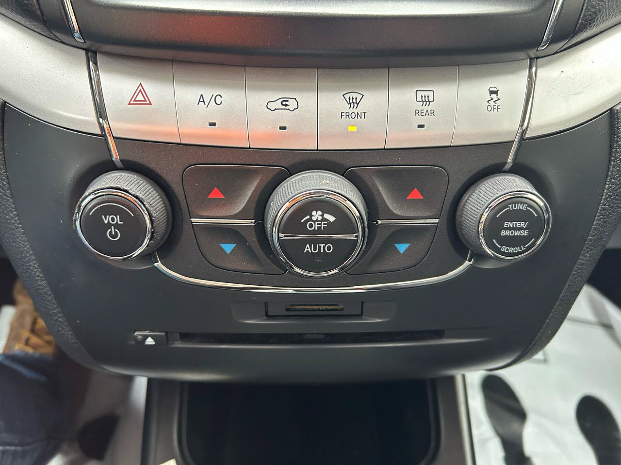 Used 2018 Dodge Journey GT FWD image 25