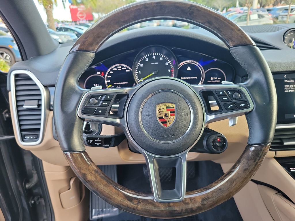Used 2019 Porsche Cayenne E-Hybrid image 18