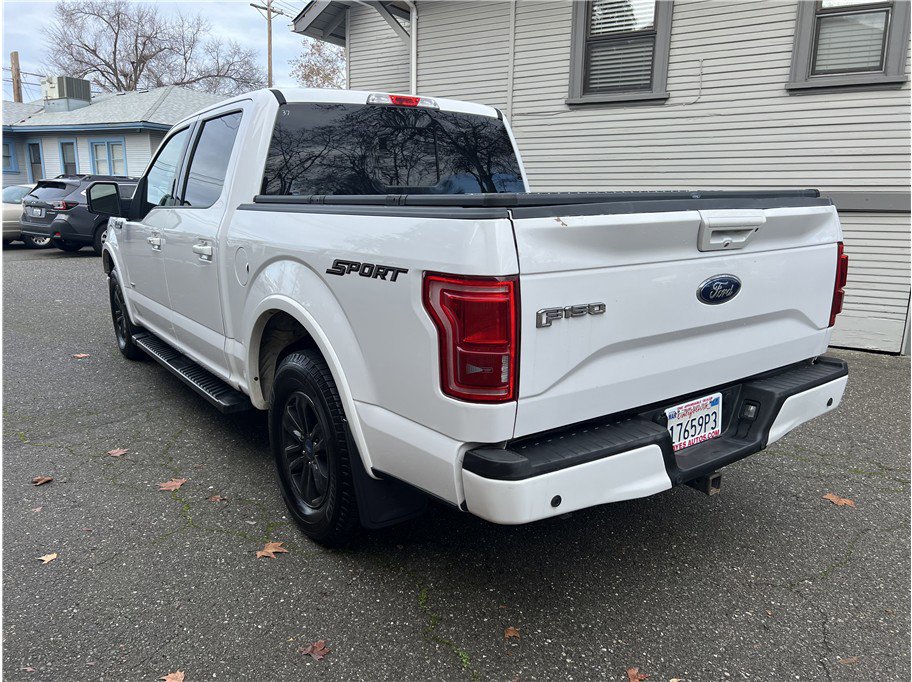 Used 2017 Ford F150 Lariat image 4