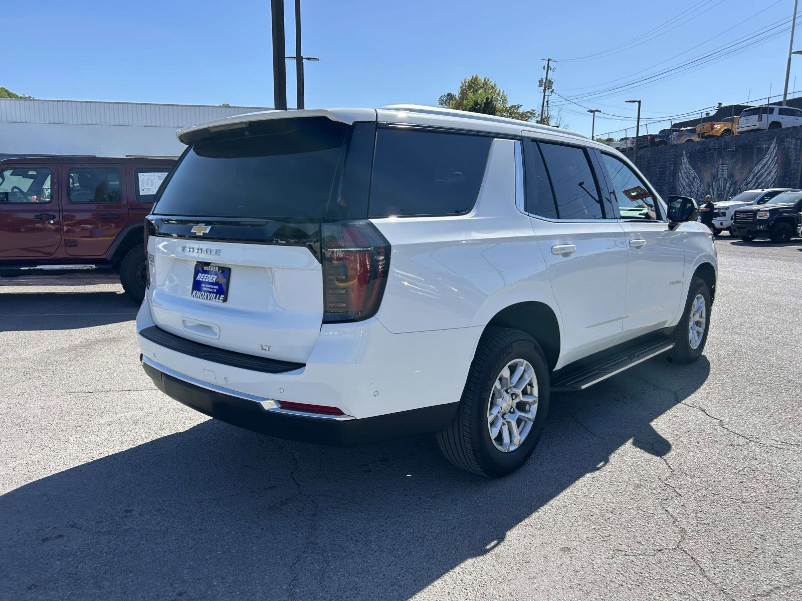 Used 2025 Chevrolet Tahoe LT AWD/4WD image 3