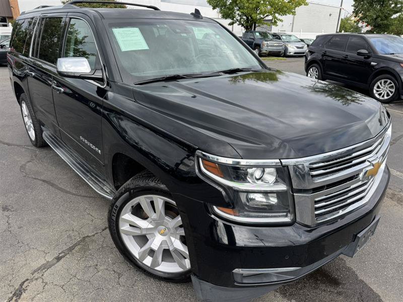 Used 2017 Chevrolet Suburban Premier AWD/4WD image 3