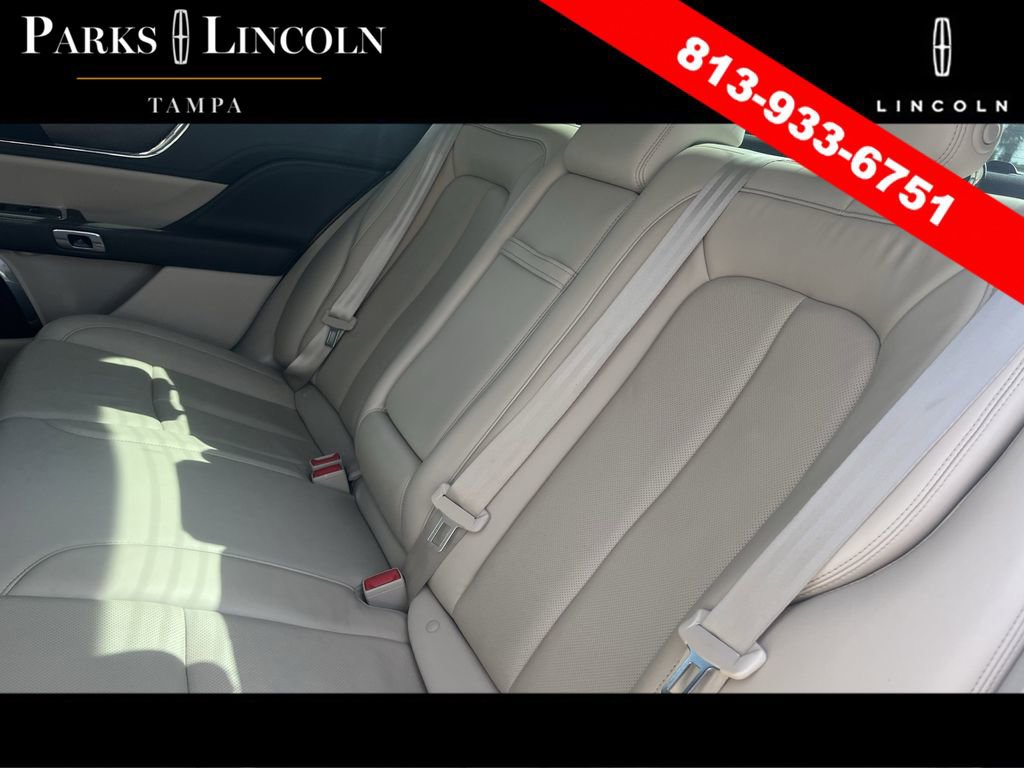 Used 2017 Lincoln Continental Reserve w/ Technology Package image 13