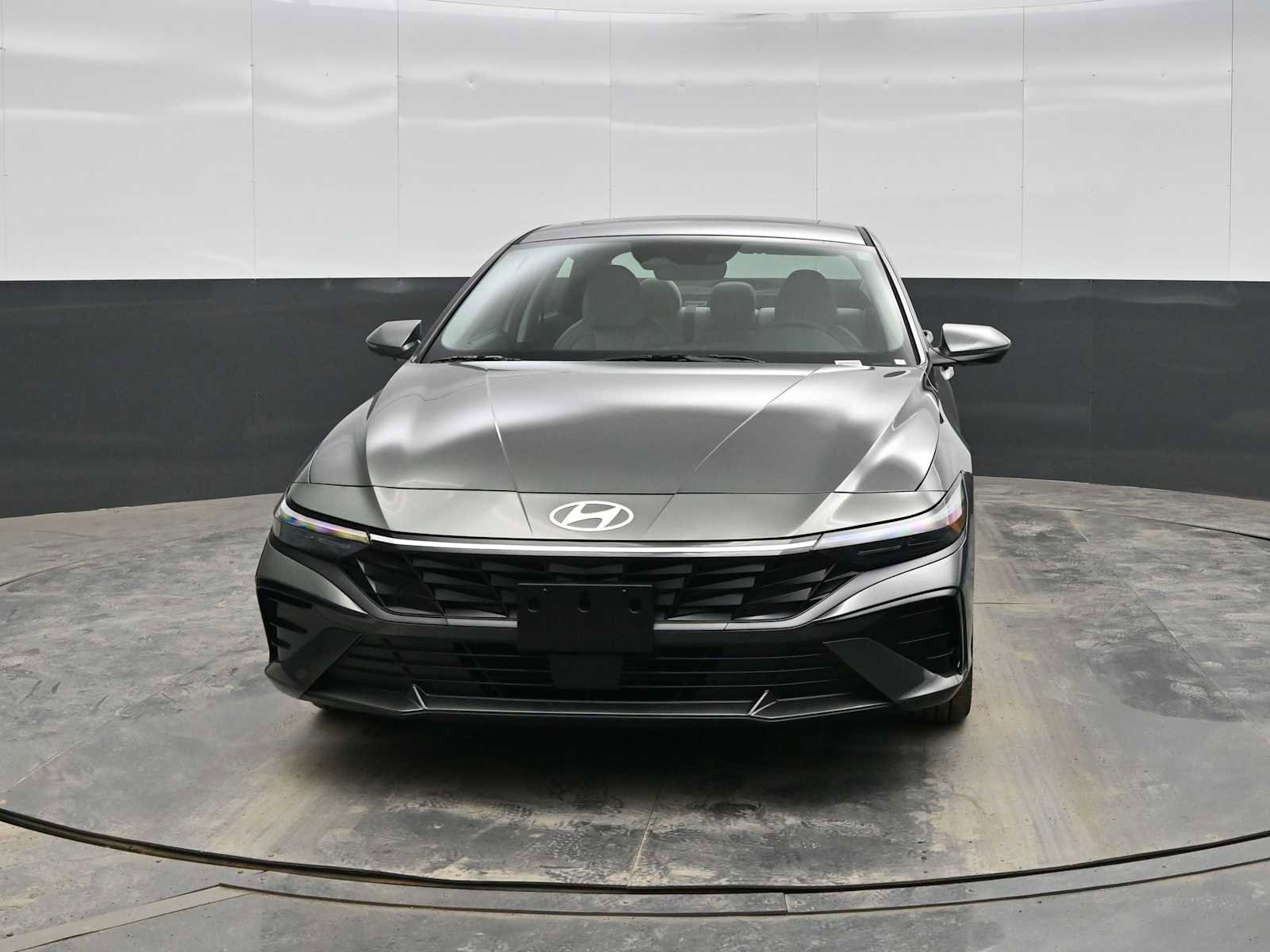 New 2026 Hyundai Elantra Limited image 3