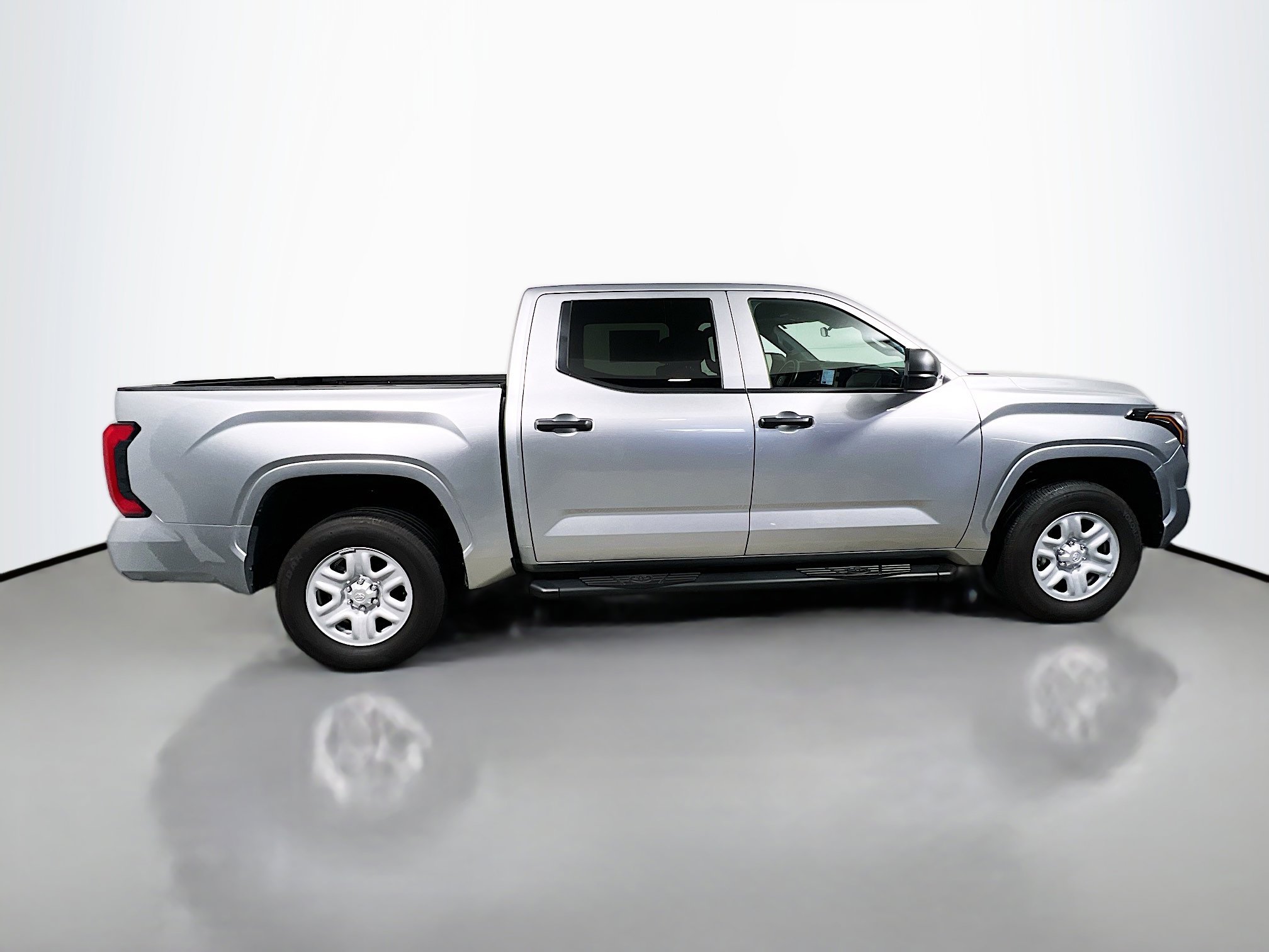 Used 2025 Toyota Tundra SR image 3