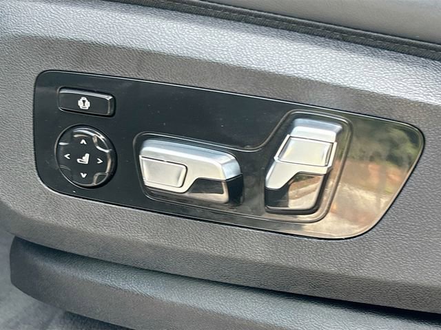 Used 2024 BMW X7 xDrive40i w/ Executive Package image 26