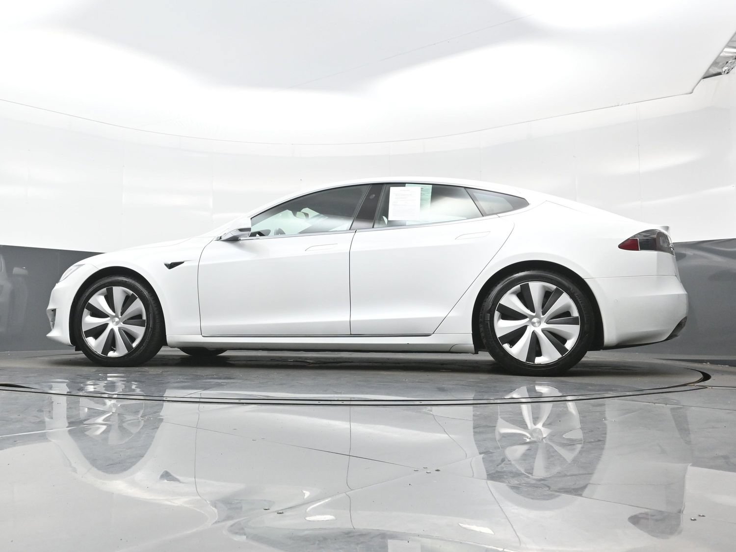 Used 2021 Tesla Model S Long Range AWD/4WD image 32